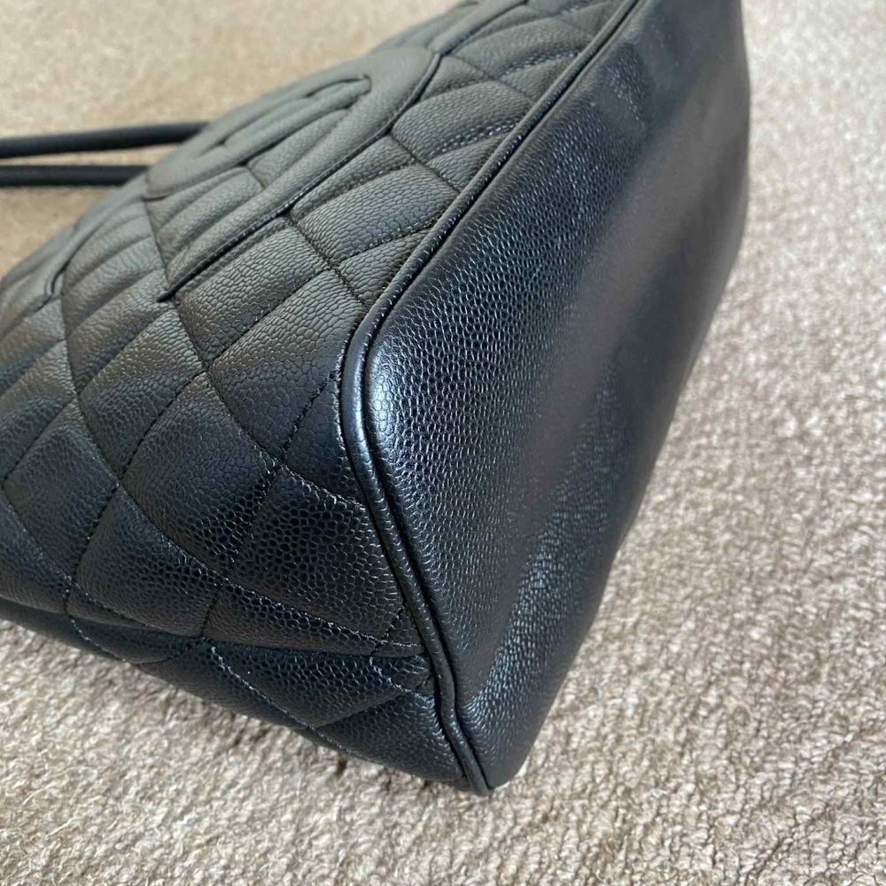 CHANEL Black Quilted Tote with Gold Charm - Picture 4 of 8